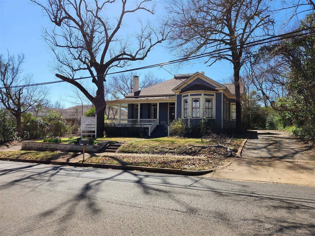 Palestine, TX 75801,1011 S Sycamore Street