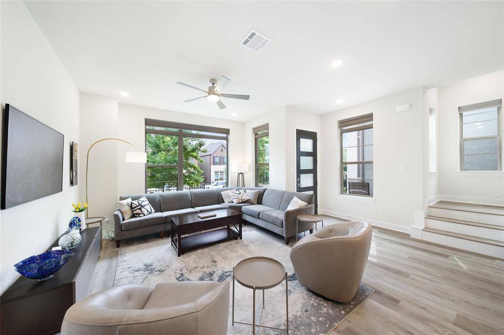 Dallas, TX 75231,7112 Amber Grove Court