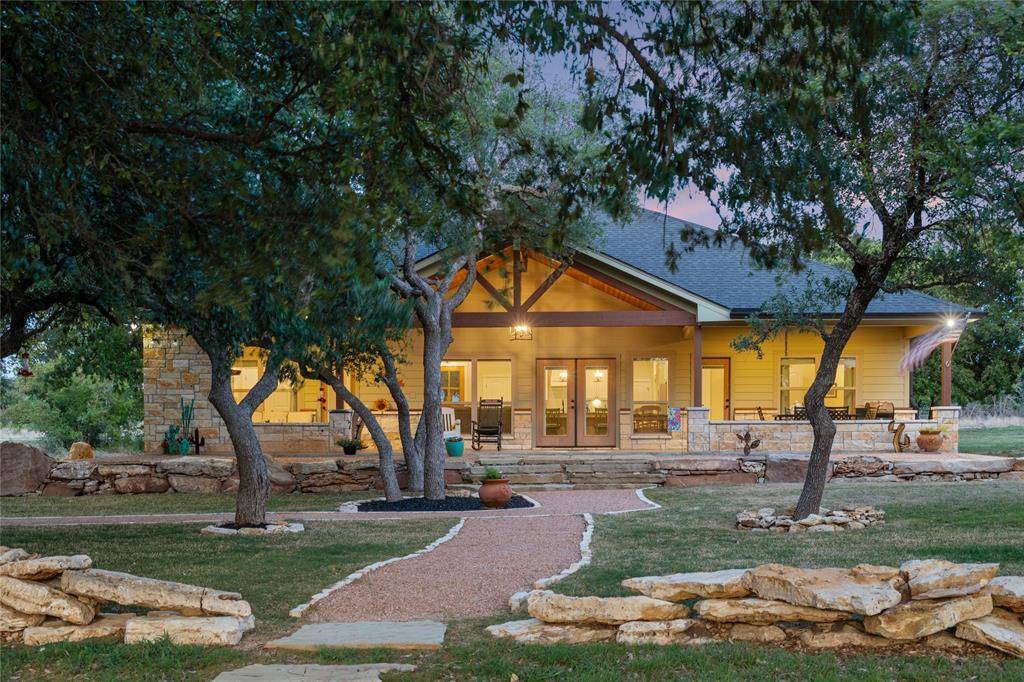 7558 Safe Harbor Drive, Brownwood, TX 76801