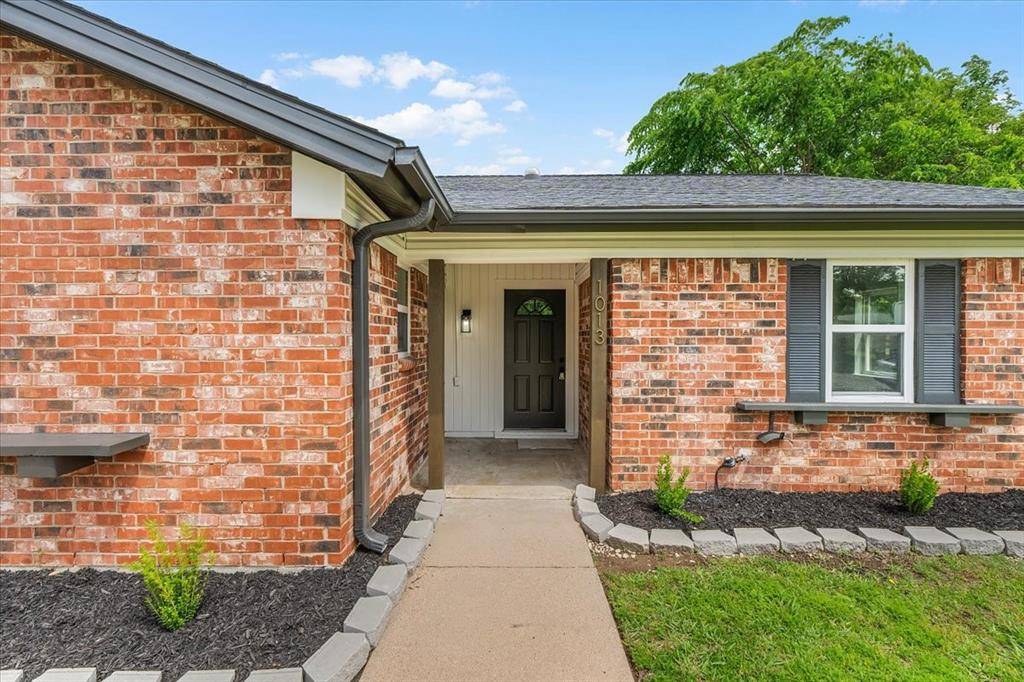 Bedford, TX 76021,1013 Springdale Road