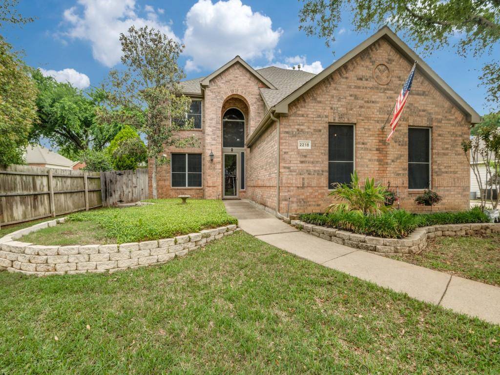 2218 Forest Creek Drive, Mansfield, TX 76063
