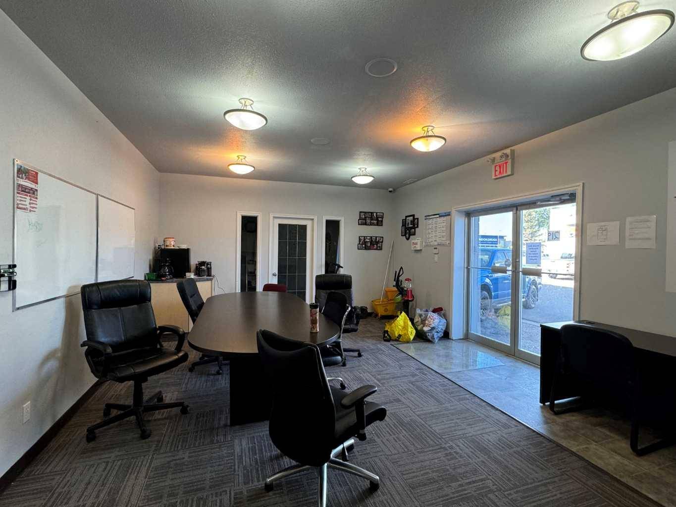 Lethbridge, AB T1H 2K8,215-219 12B ST North