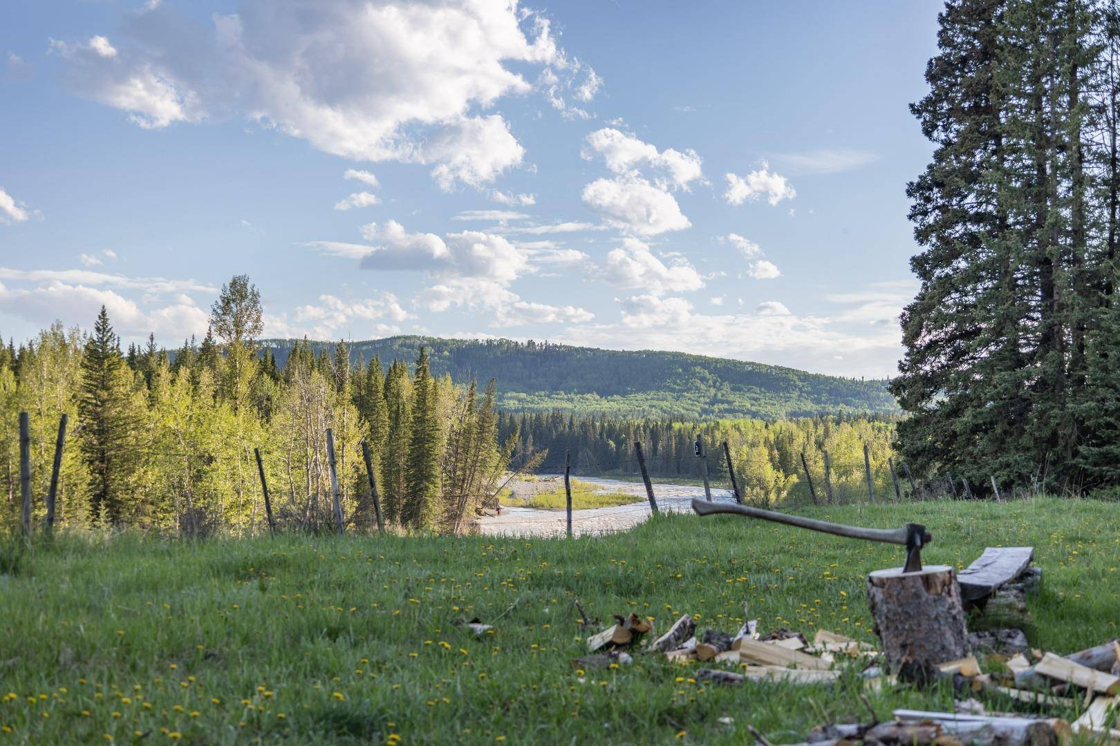 231175 Bracken RD, Bragg Creek, AB T0L 0K0