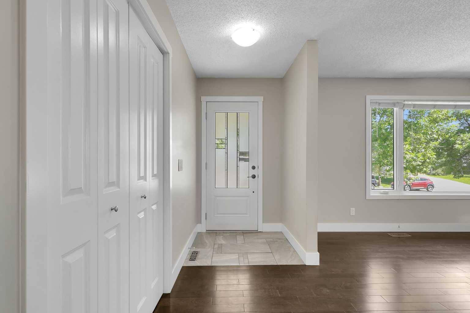 Calgary, AB T2W 4E8,75 Woodbrook WAY SW