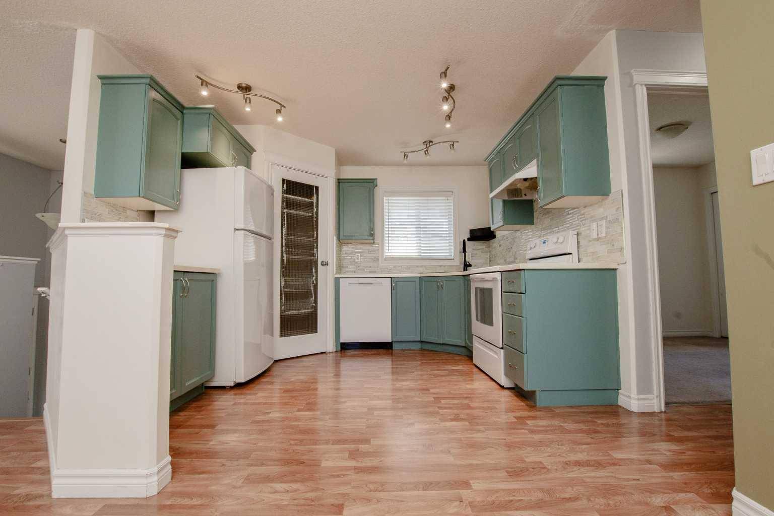 Grande Prairie, AB T8V2W6,10508 102 ST