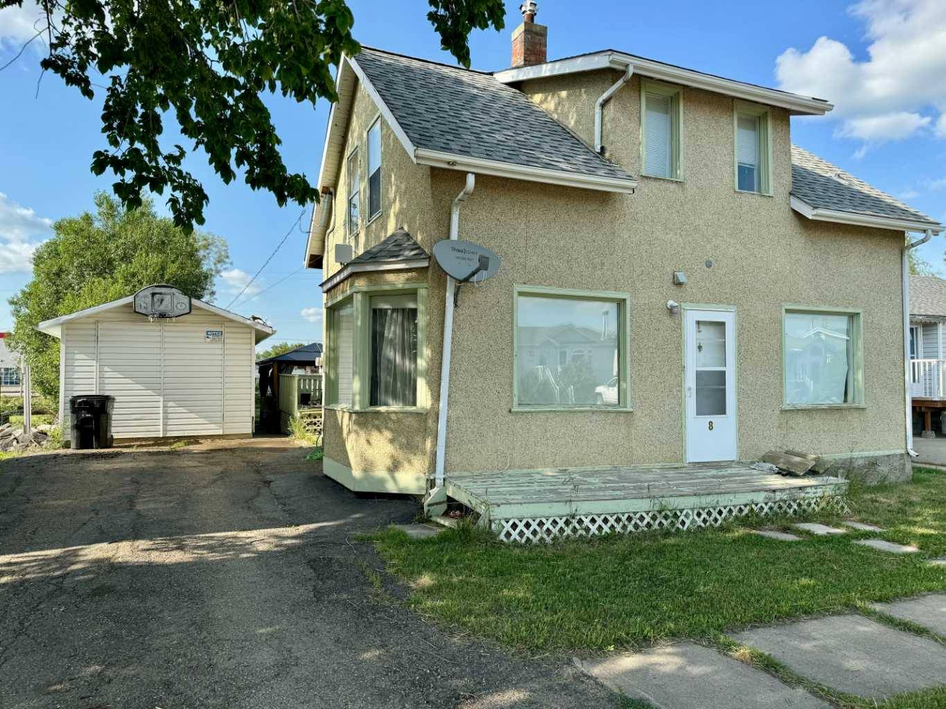008 3rd Avenue S.E., Falher, AB T0H 1M0