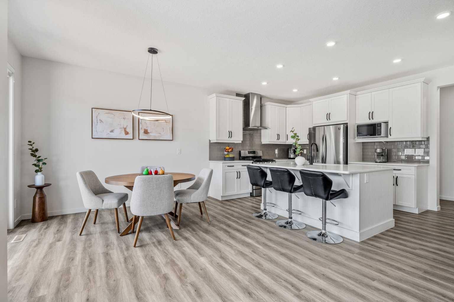 Calgary, AB T3M 3B5,845 Seton CIR Southeast