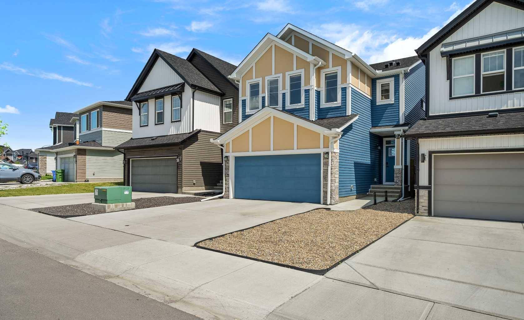 845 Seton CIR SE, Calgary, AB T3M 3B5