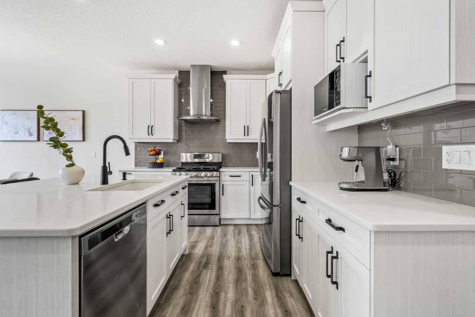 Calgary, AB T3M 3B5,845 Seton CIR SE