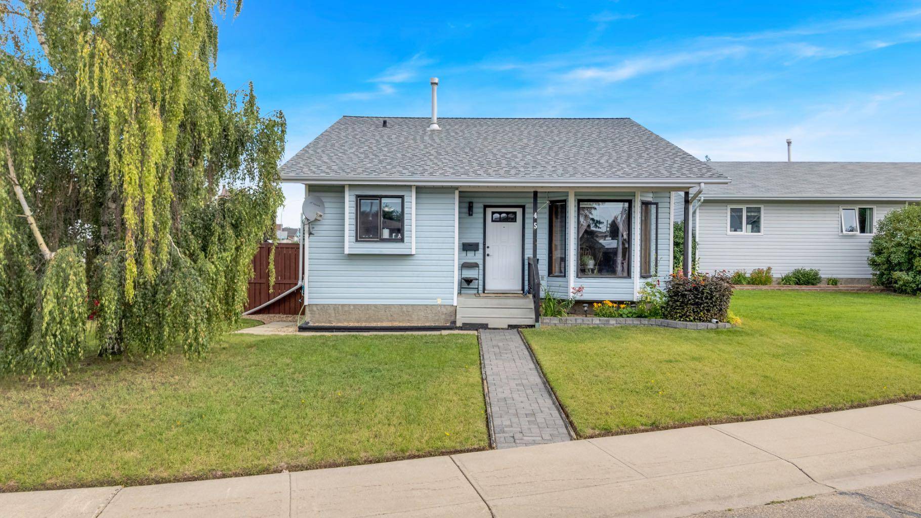45 Sunrise CRES, Blackfalds, AB T4M0K6