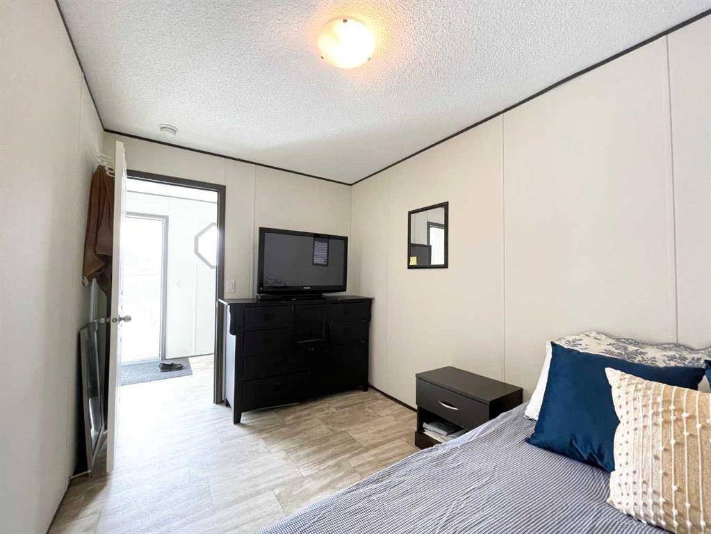 Fort Mcmurray, AB T9K2H5,145 Caouette CRES NE