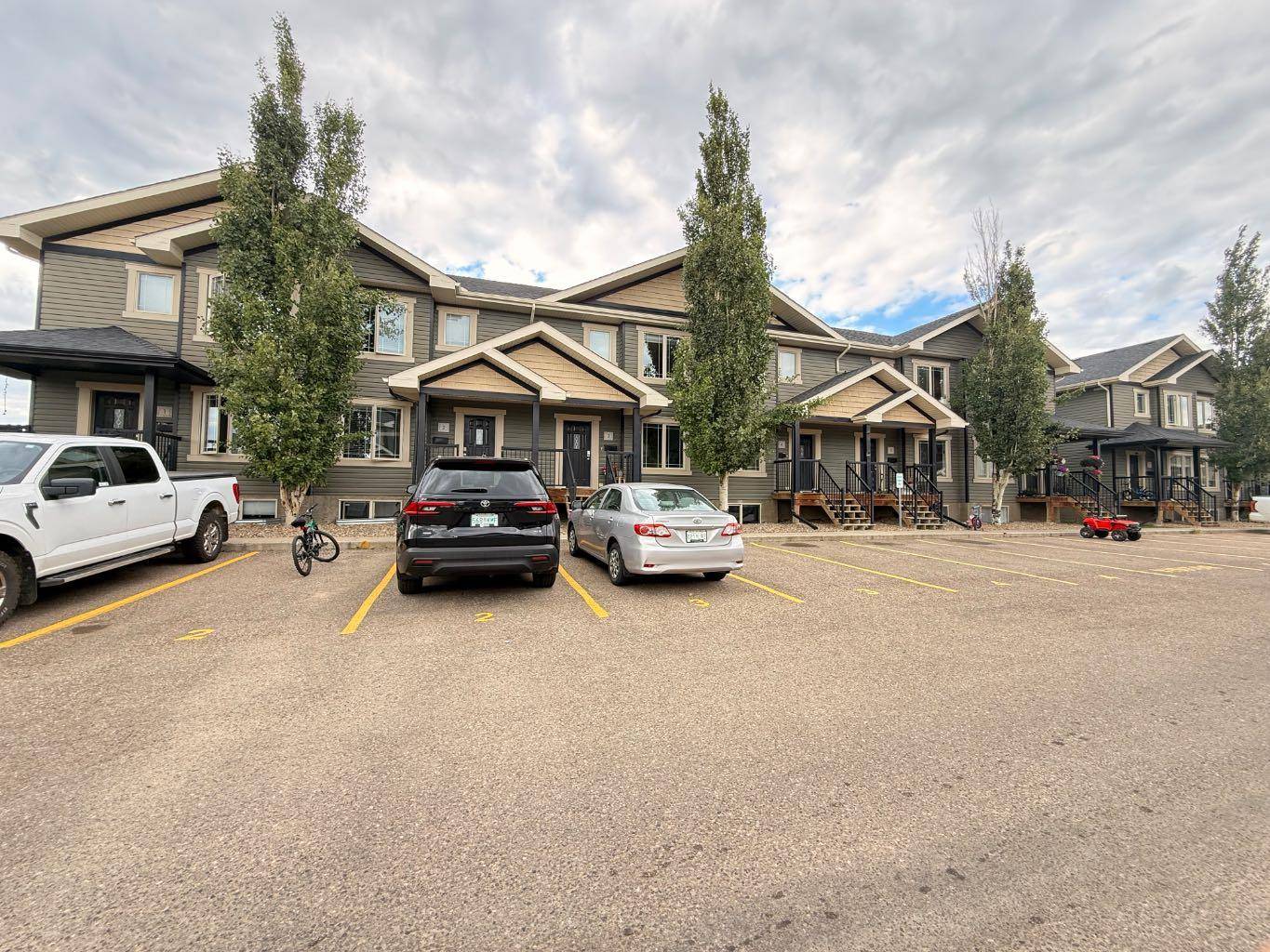 Lloydminster, SK S9V 1W3,1809 47 AVE #4