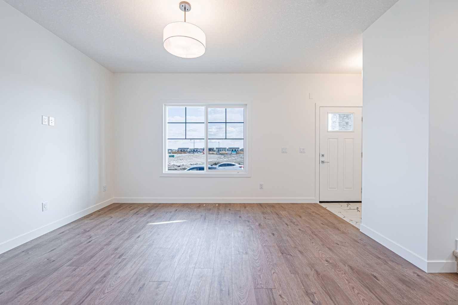 Chestermere, AB T1X 2W3,397 Dawson Wharf RD Southeast