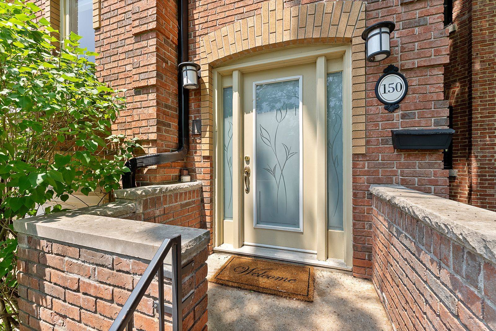 Toronto C09, ON M4T 1R5,150 Rose Park DR