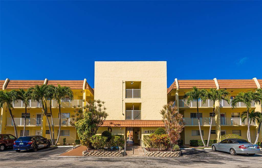 6700 Royal Palm Blvd #210D, Margate, FL 33063