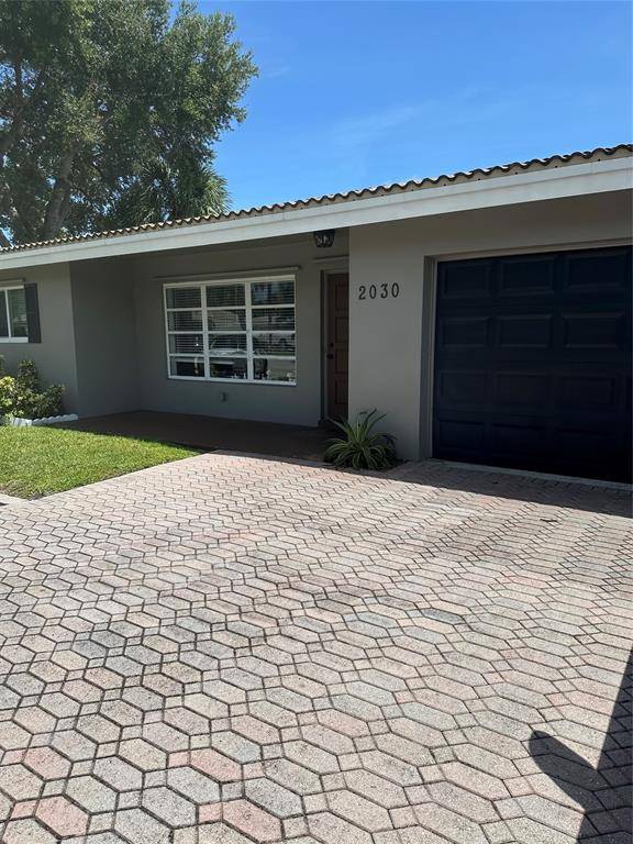 2030 NE 28th St, Lighthouse Point, FL 33064