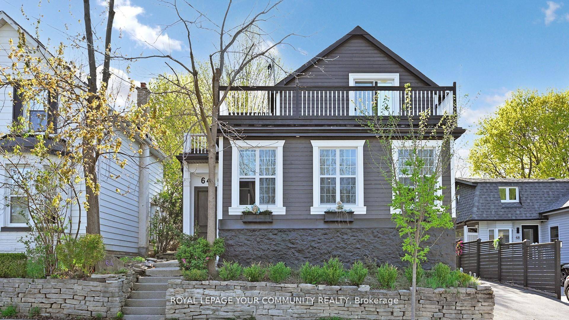 64 Machell AVE, Aurora, ON L4G 2R7