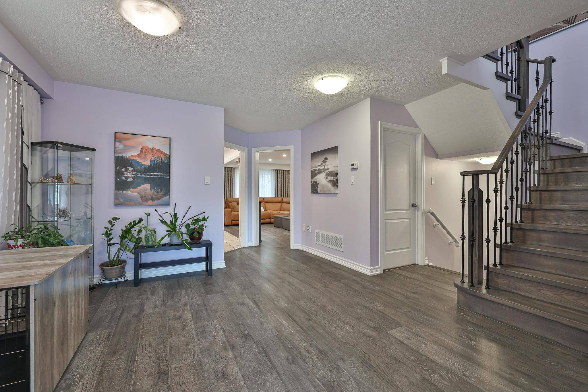 Bradford West Gwillimbury, ON L3Z 3B9,121 Professor Day DR