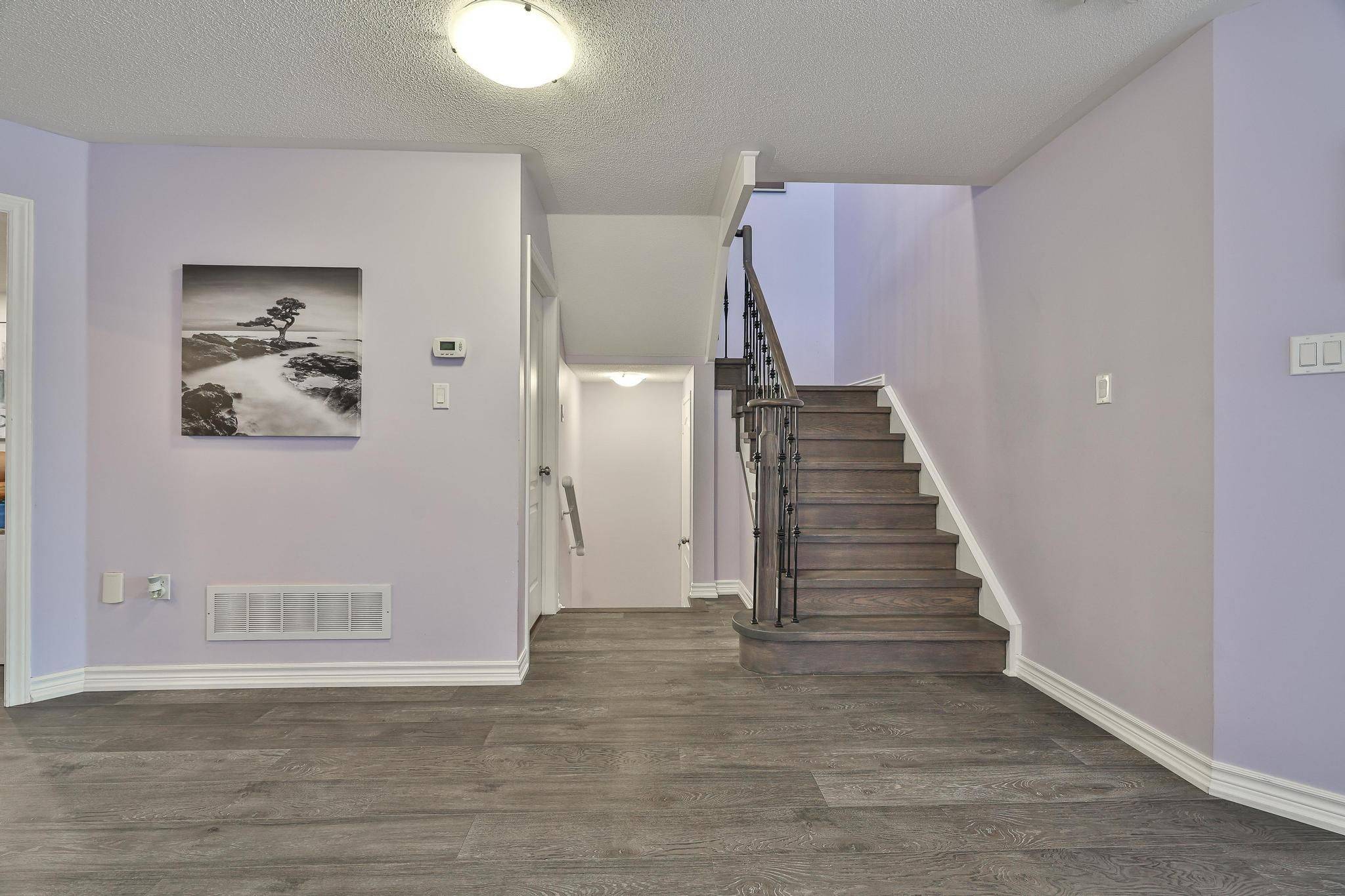 Bradford West Gwillimbury, ON L3Z 3B9,121 Professor Day DR