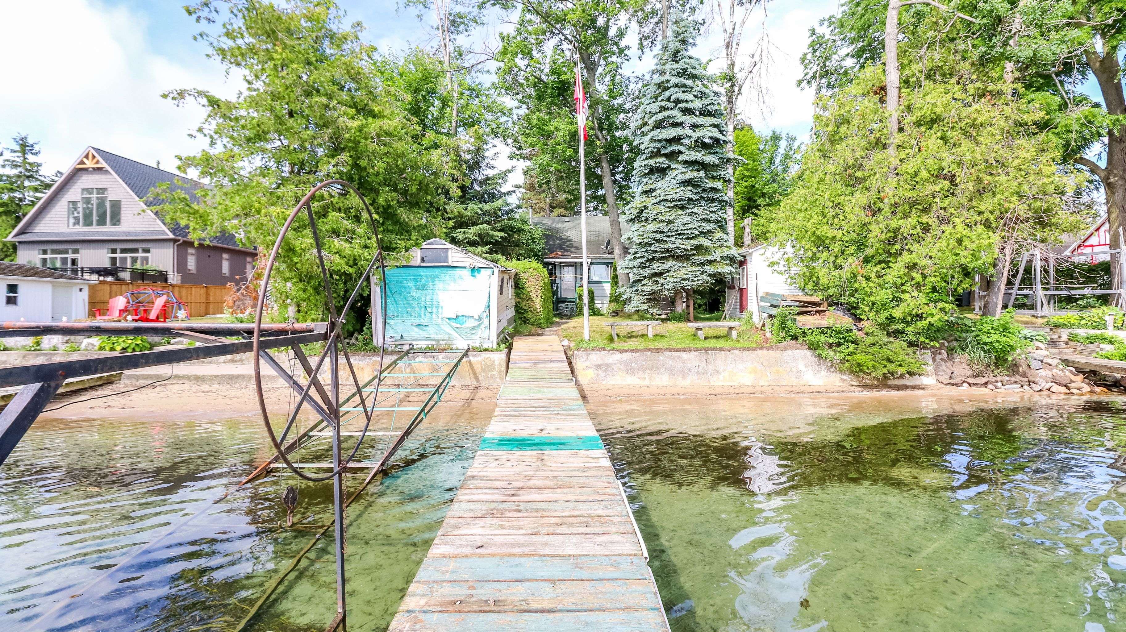 1895 Simcoe BLVD, Innisfil, ON L9S 4N3