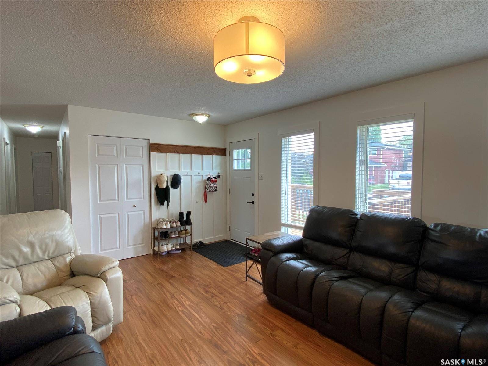Kindersley, SK S0L 1S1,24 Frere STREET