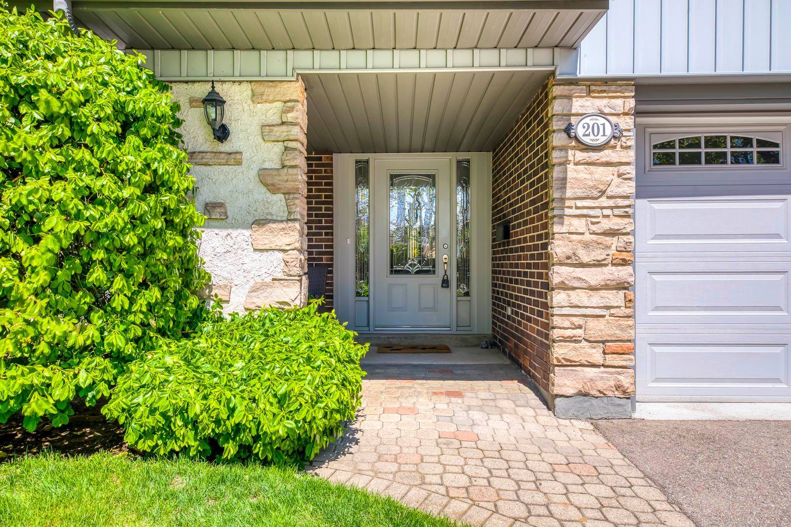 Oakville, ON L6J 5N5,201 Arichat RD