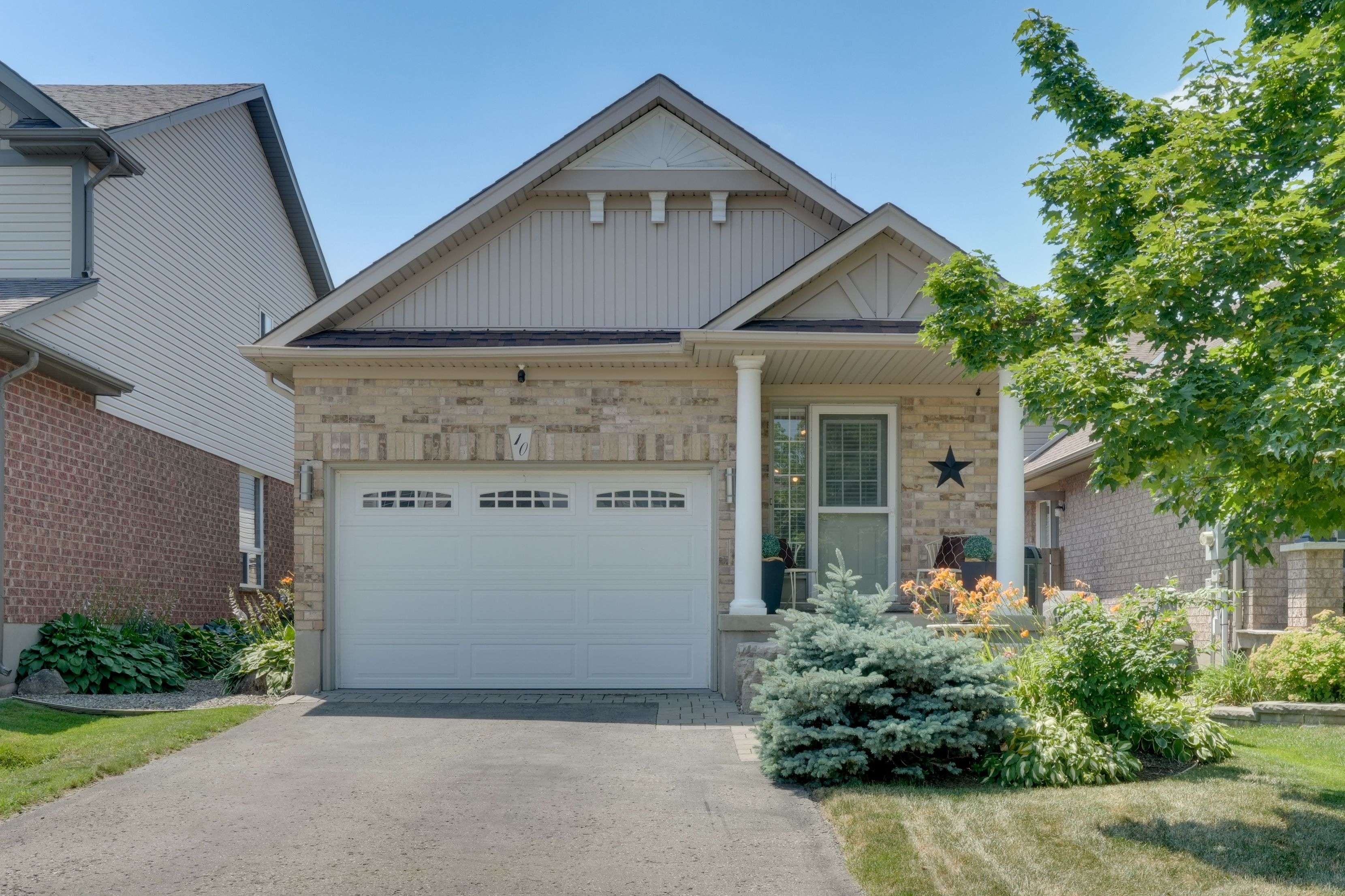 10 Cameron CT, Orangeville, ON L9W 5G8
