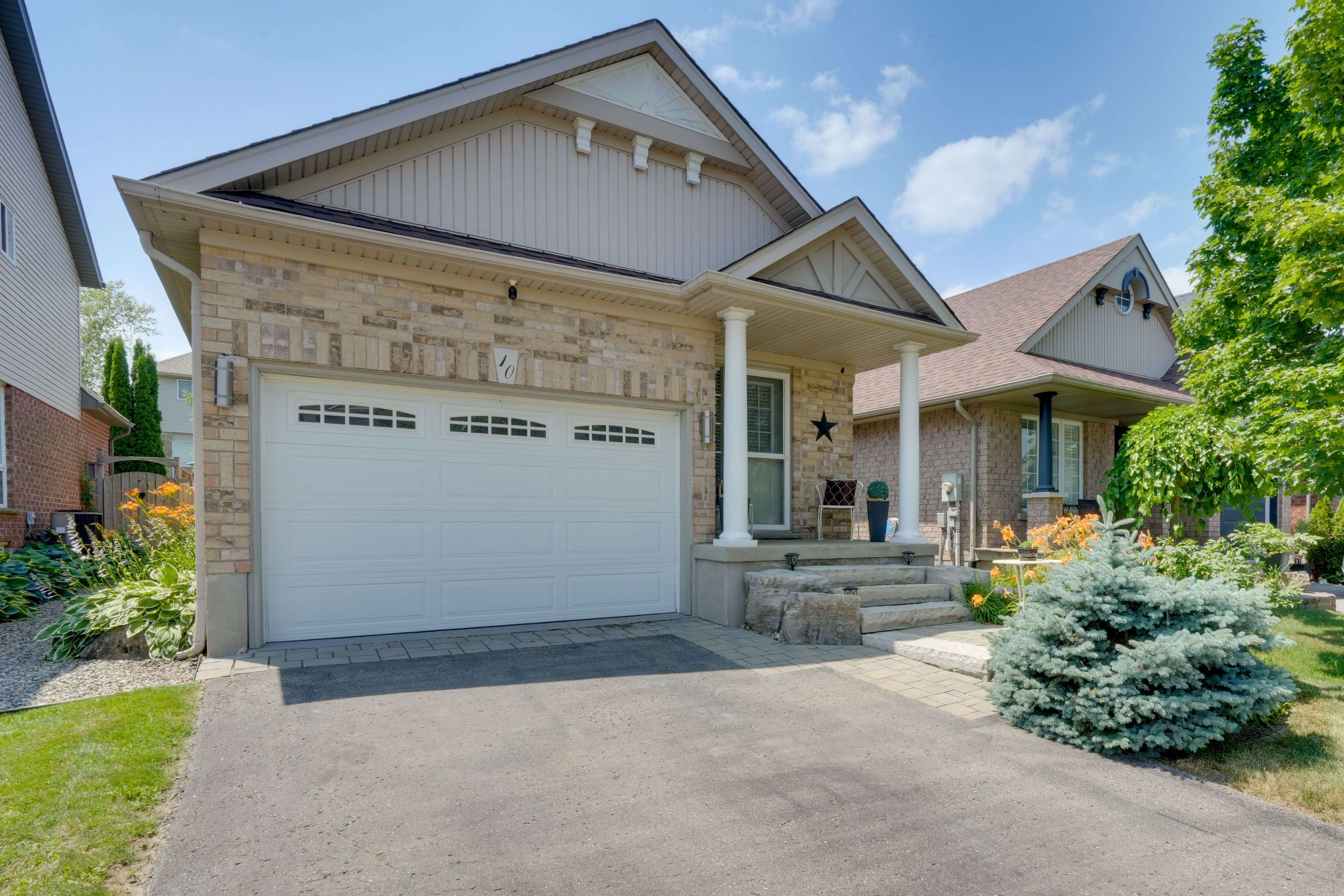 Orangeville, ON L9W 5G8,10 Cameron CT