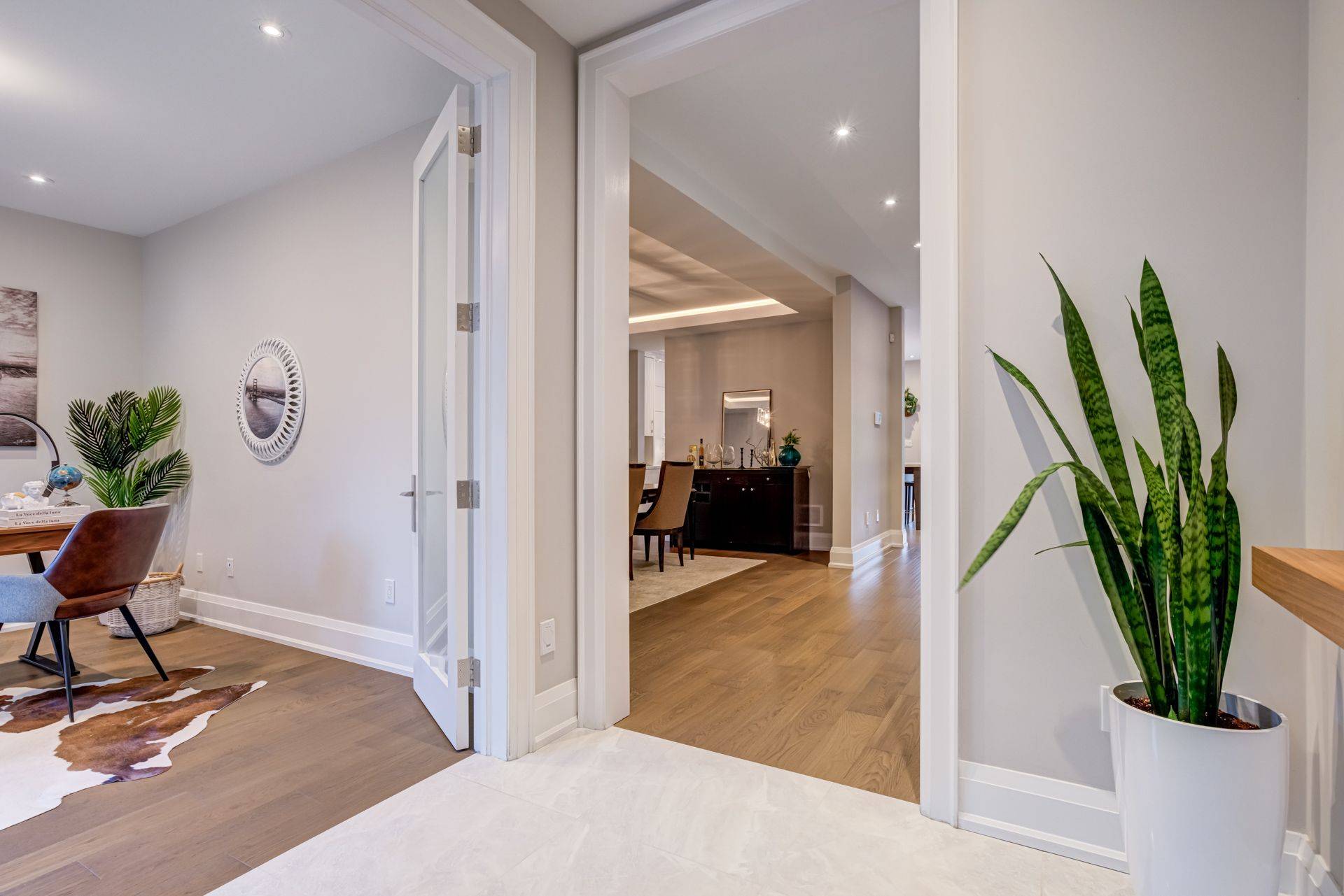 Mississauga, ON L5E 2M1,1376 Applewood RD