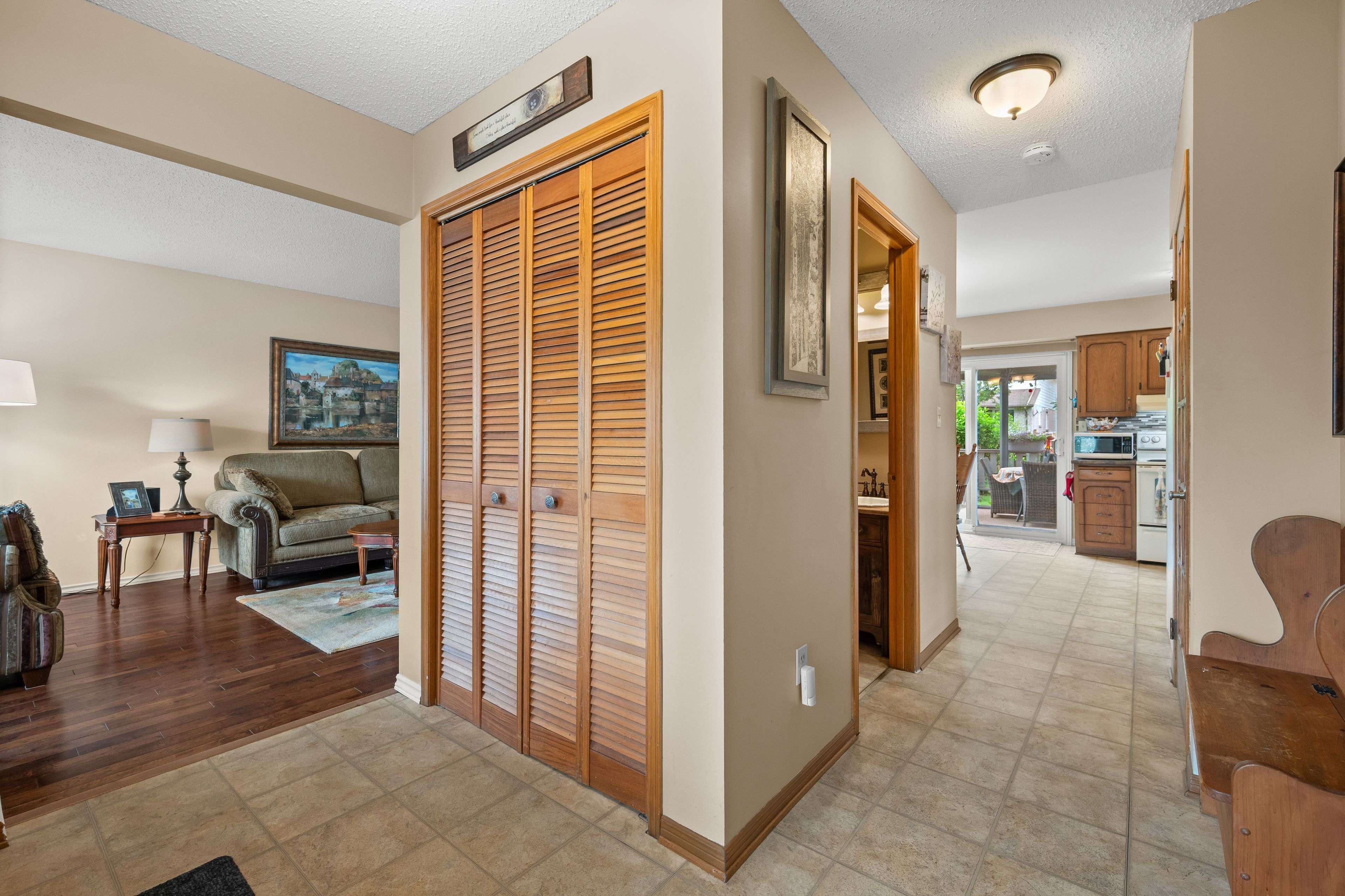 Kingston, ON K7P 1R6,842 Lancaster DR