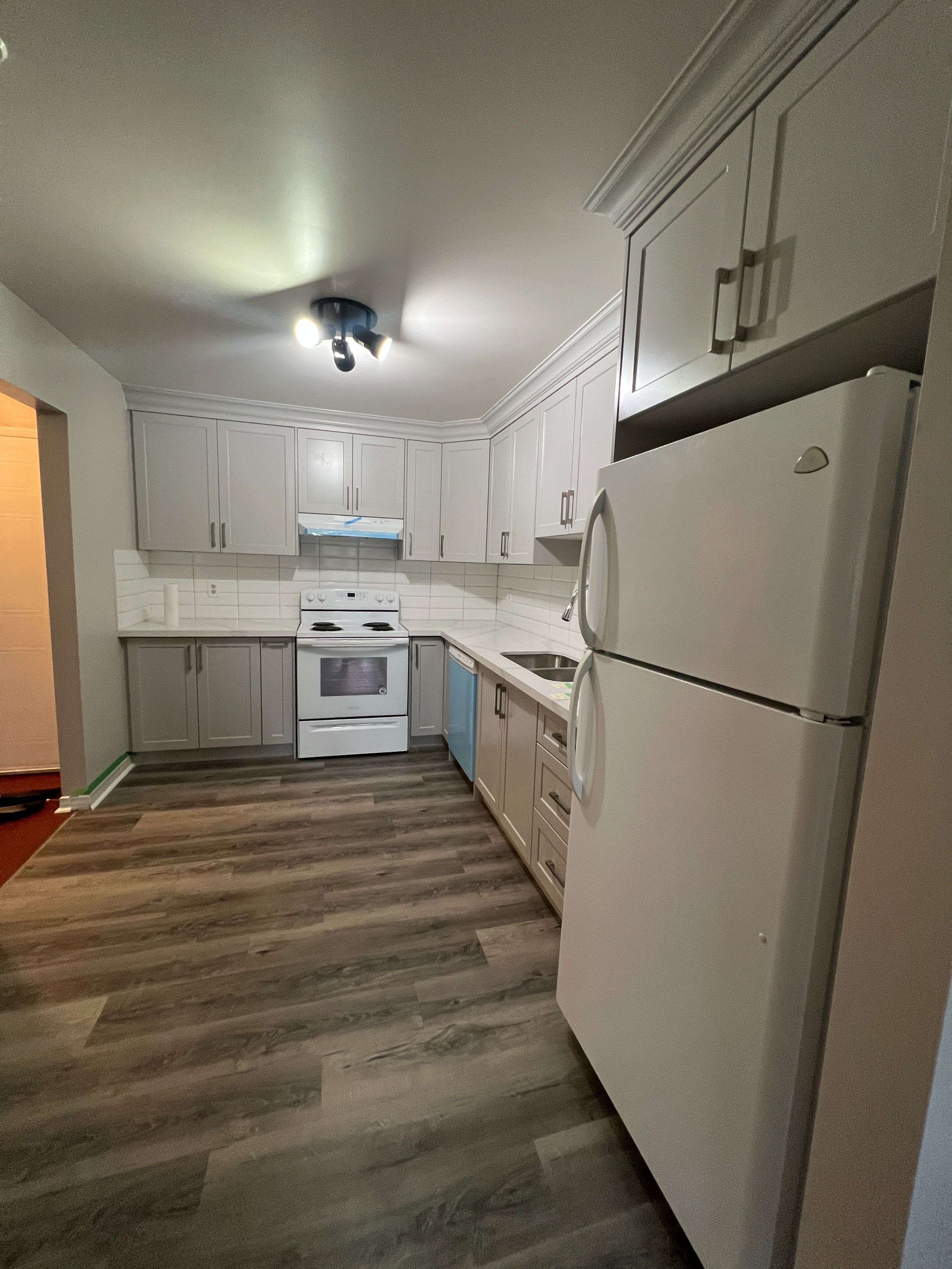Peterborough North, ON K9L 1T1,36 Champlain CRES #28