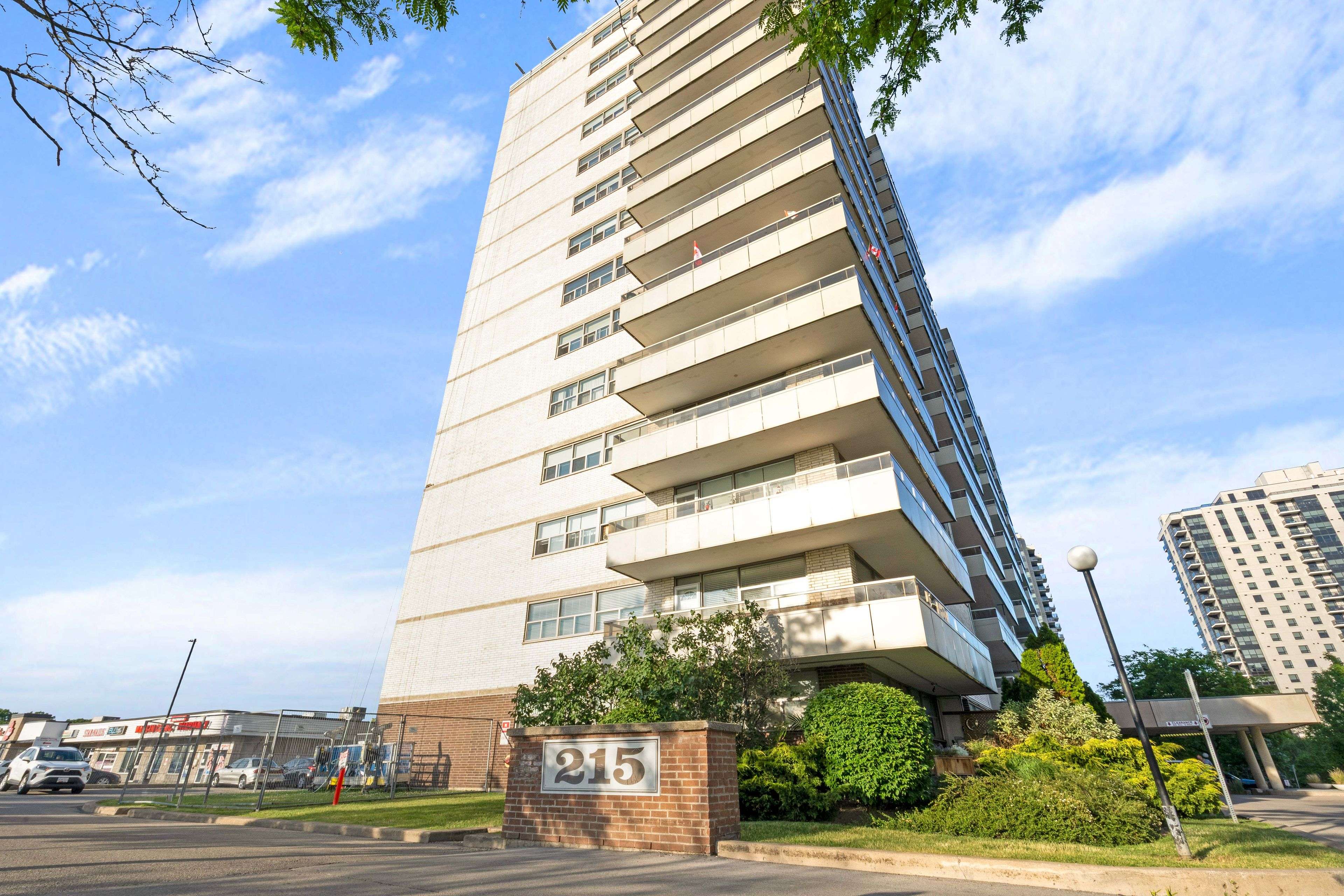 St. Catharines, ON L2T 3J7,215 Glenridge AVE #1204