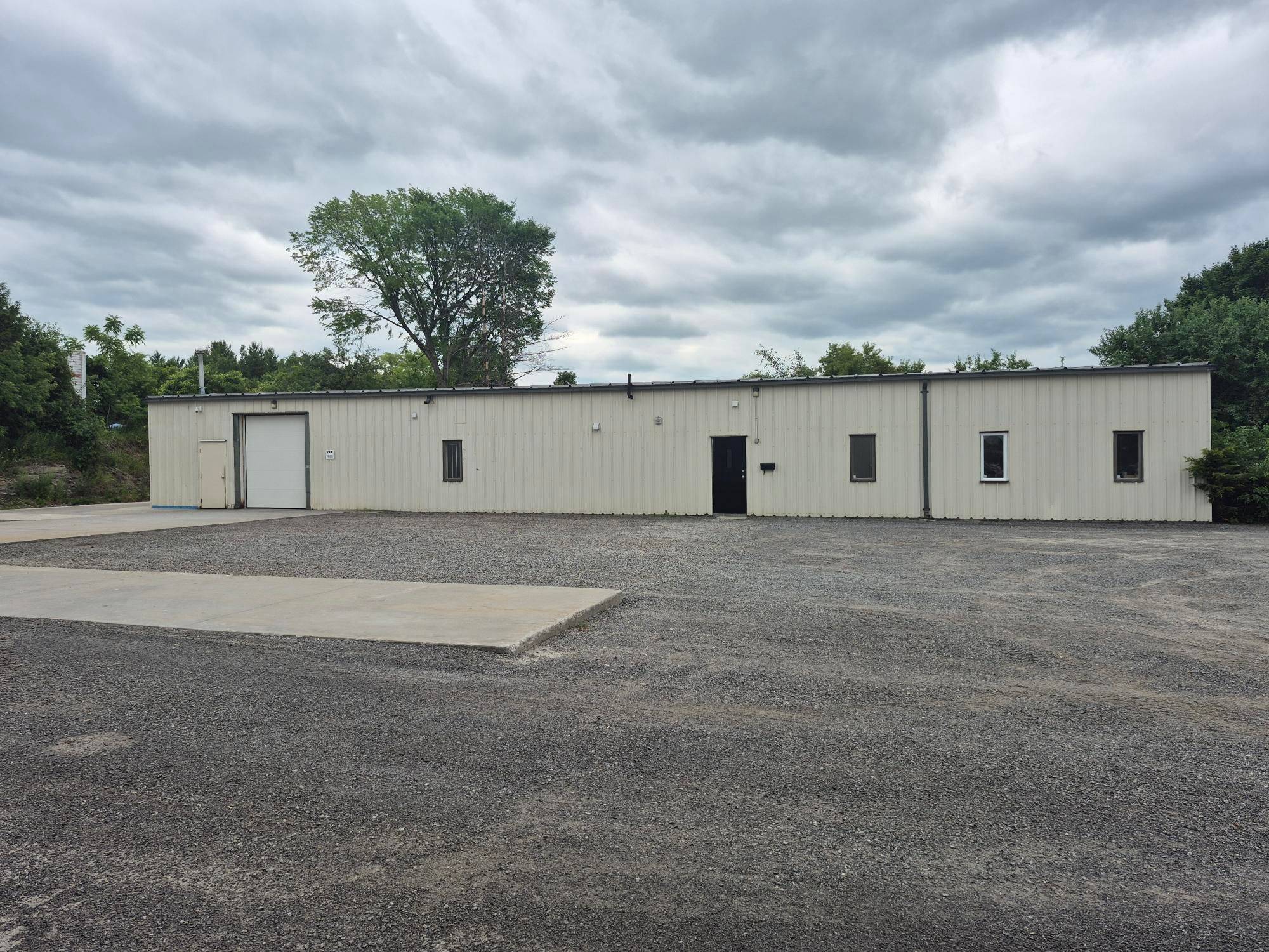 Carleton Place, ON K7C 3V7,115 Industrial AVE