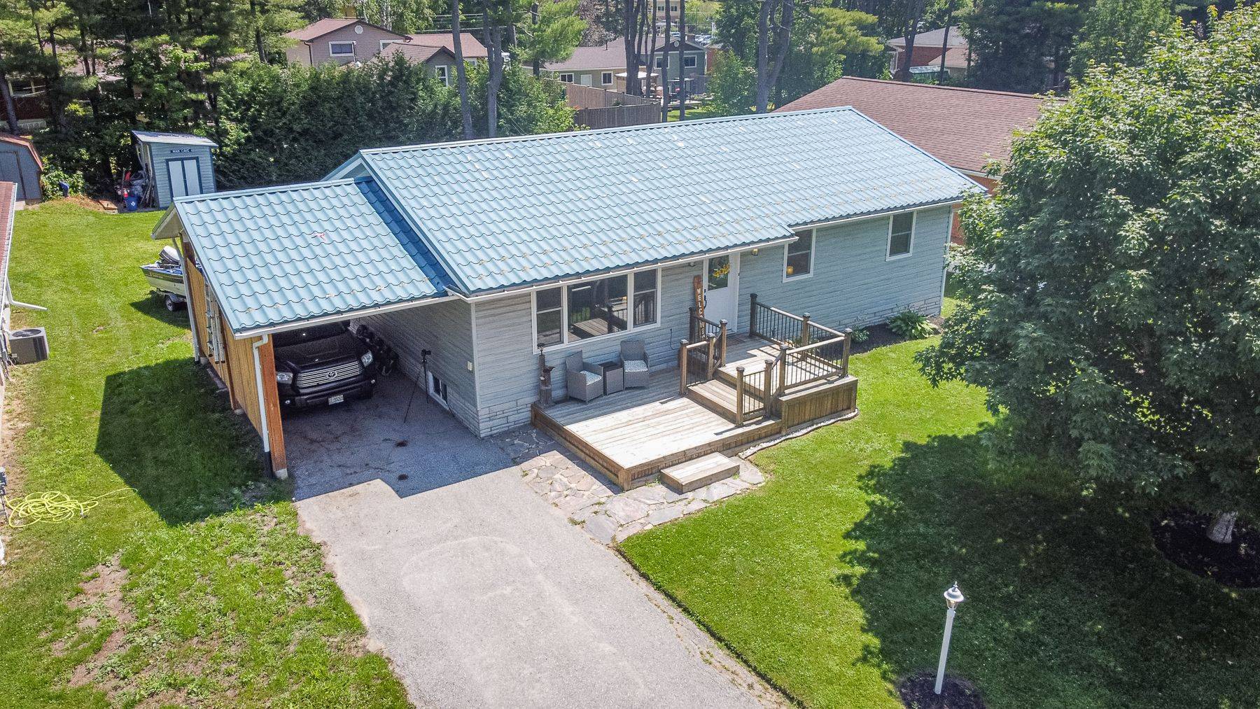 Bracebridge, ON P1L 1K8,4 Pinewood DR