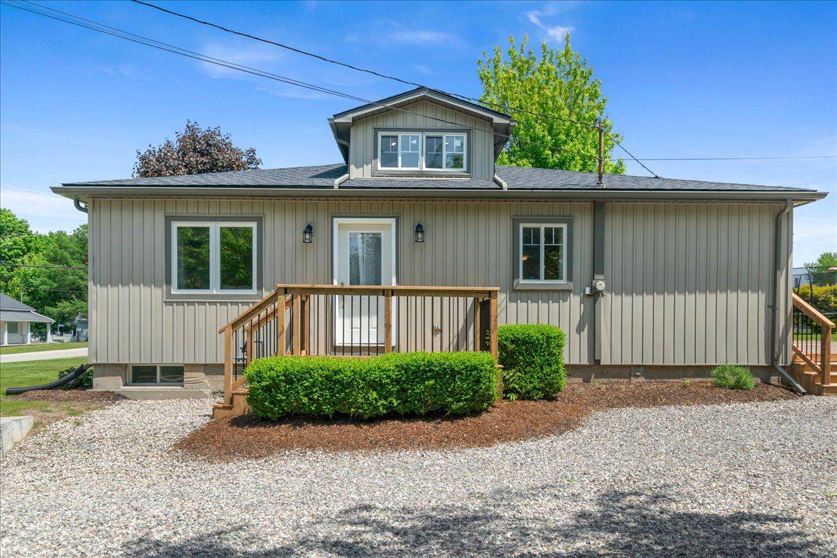 Bayham, ON N0J 1Y0,55541 Main ST