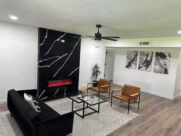 6305 Pine Street, Rowlett, TX 75089