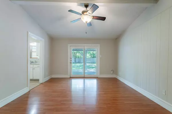 Benbrook, TX 76126,1011 John Reagan Street