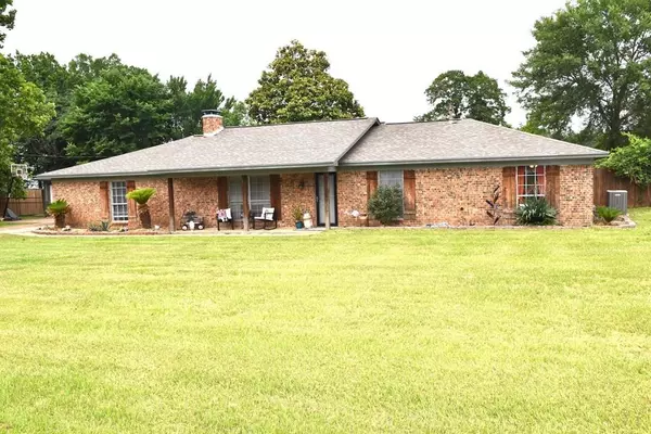 Palestine, TX 75801,607 Brookhollow