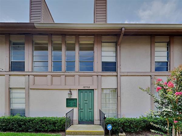 10590 High Hollows Drive #287, Dallas, TX 75230
