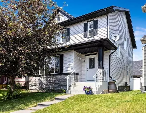 218 Drake Landing LN,  Okotoks,  AB T1S 2M4