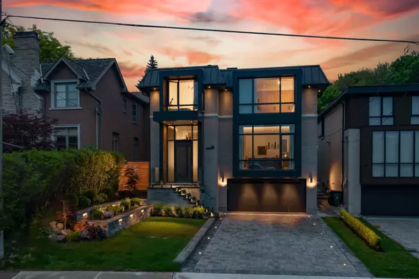 18 Divadale DR, Toronto C11, ON M4G 2N9