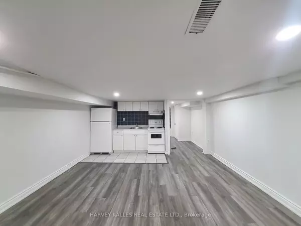 Toronto C02, ON M6G 3E6,629 Christie ST #Lower