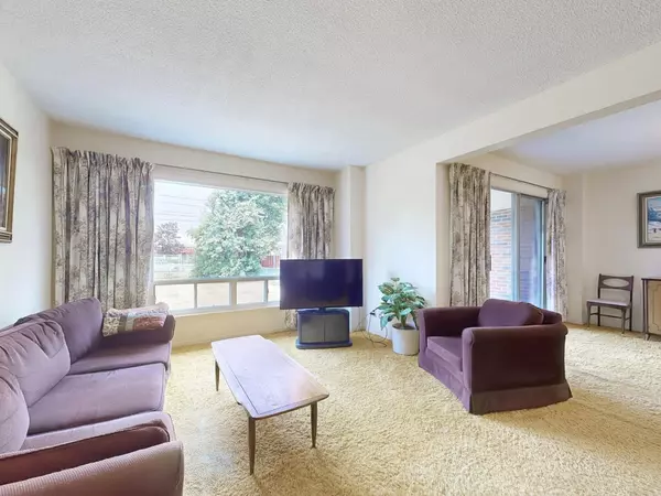 Toronto E11, ON M1B 1H9,92 Purvis CRES