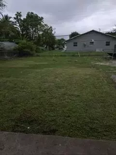 15721 NW 39th Pl, Opa-locka, FL 33054