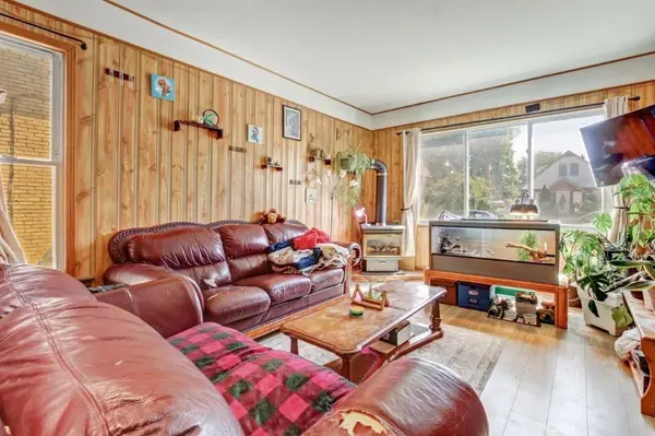 St. Thomas, ON N5R 3Y9,278 Ross ST