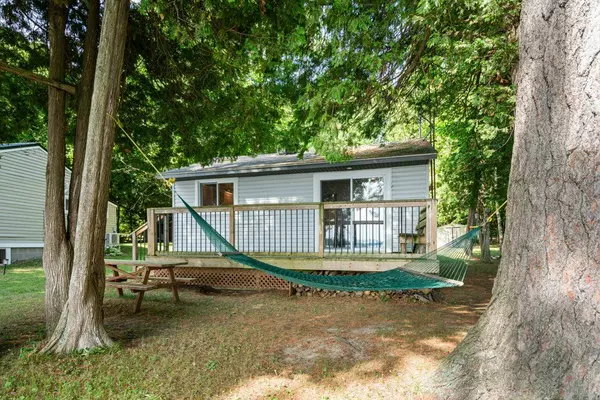 108 Lb7a RD, Rideau Lakes, ON K0E 1G0