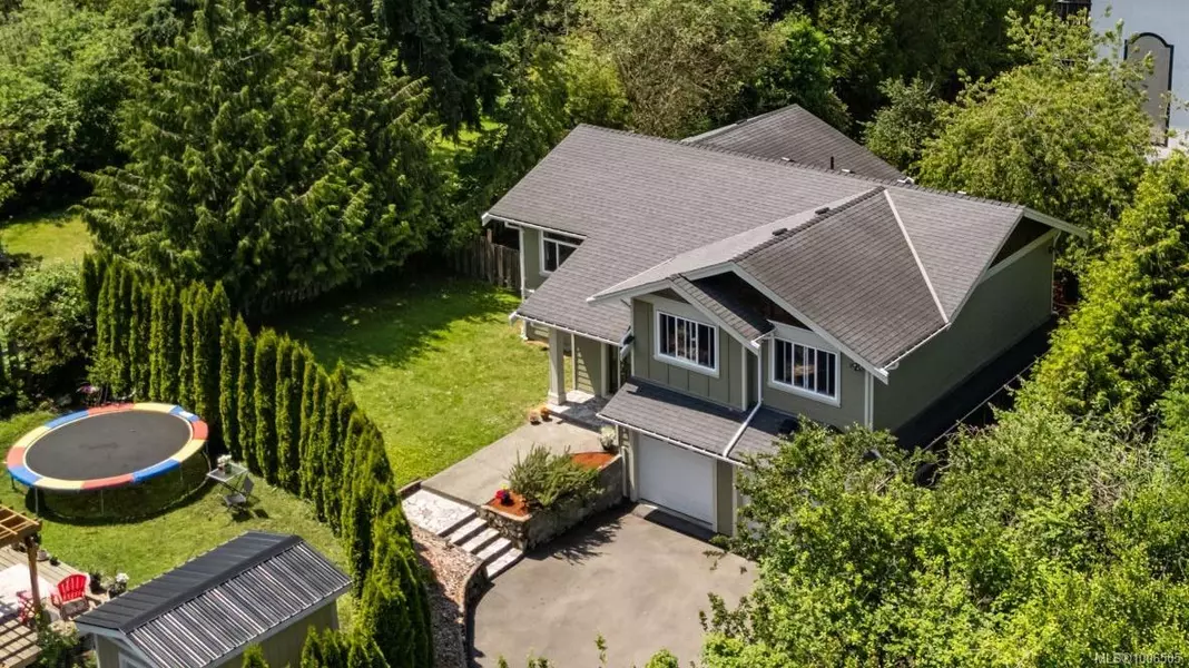 3284 Linwood Ave, Saanich, BC V8X 1E4