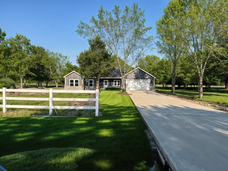 156 PVT RD 7928, Wills Point, TX 75169