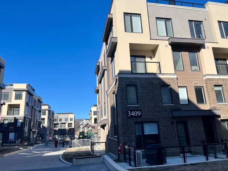 3409 Ridgeway DR #19, Mississauga, ON L5L 0B9