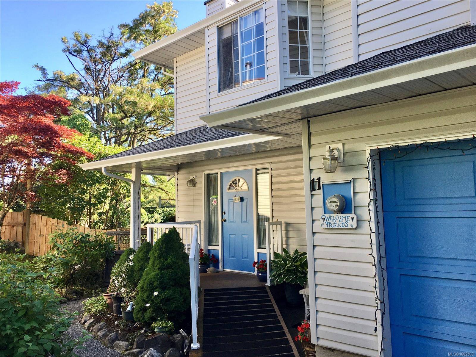6766 Central Saanich Rd #11, Central Saanich, BC V8Z 7E1